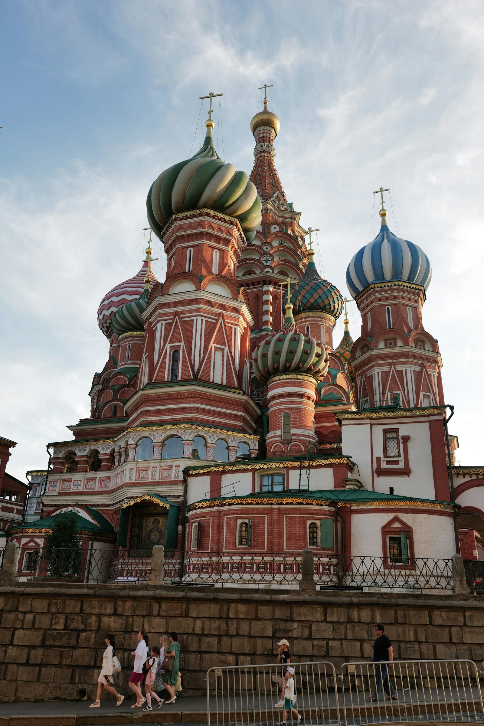 Saint Basil Cathedral in Moscow representing Russian language services
